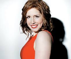 How tall is Vanessa Bayer?